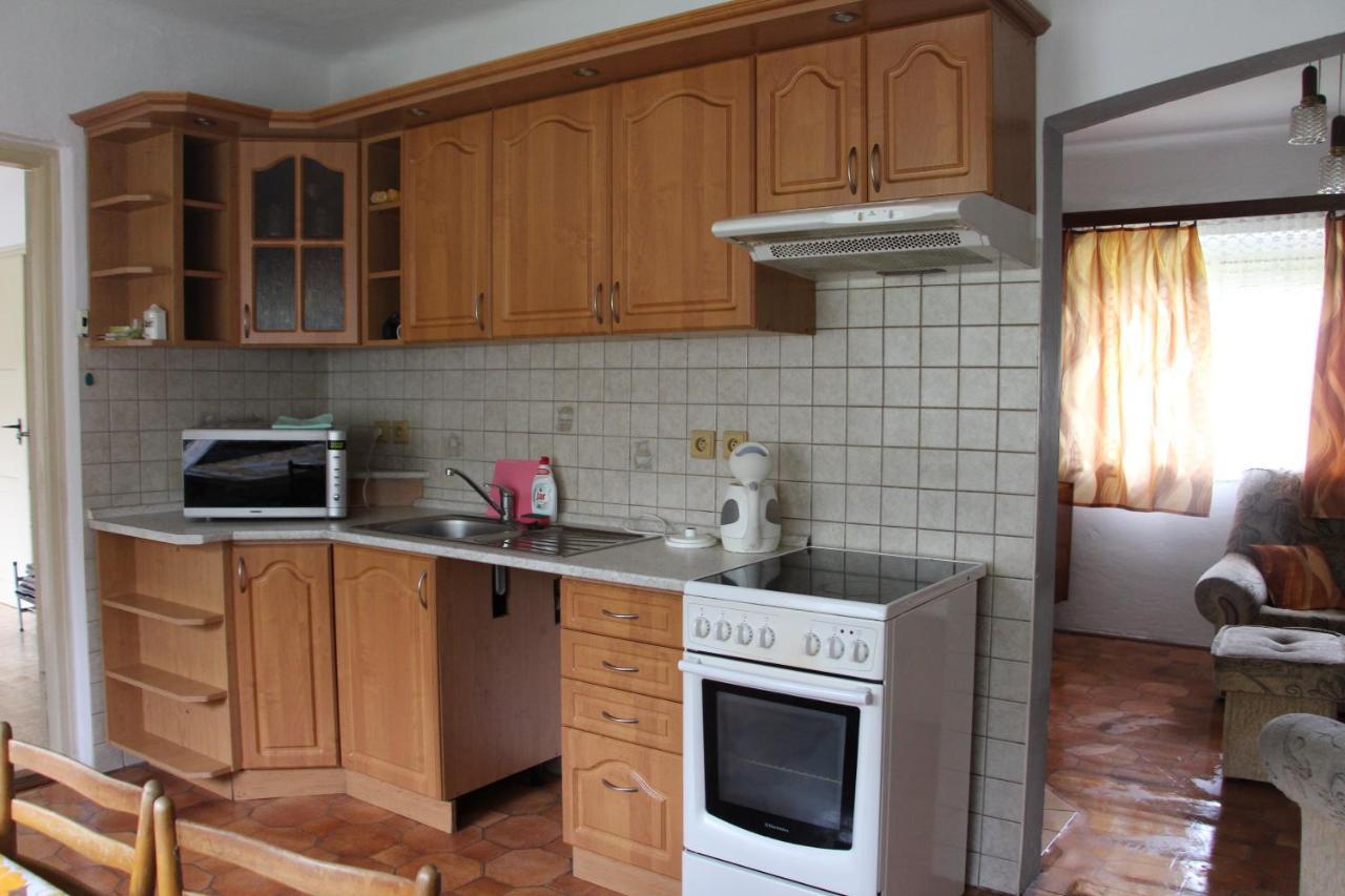 Chlalupa Se Zahradou - Chlum U Trebone Villa Kültér fotó