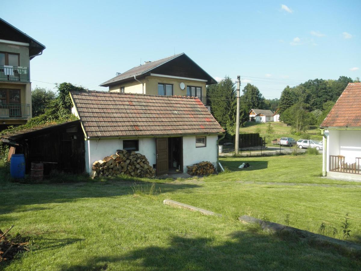 Chlalupa Se Zahradou - Chlum U Trebone Villa Kültér fotó